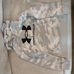 UNDER ARMOUR HOODIE